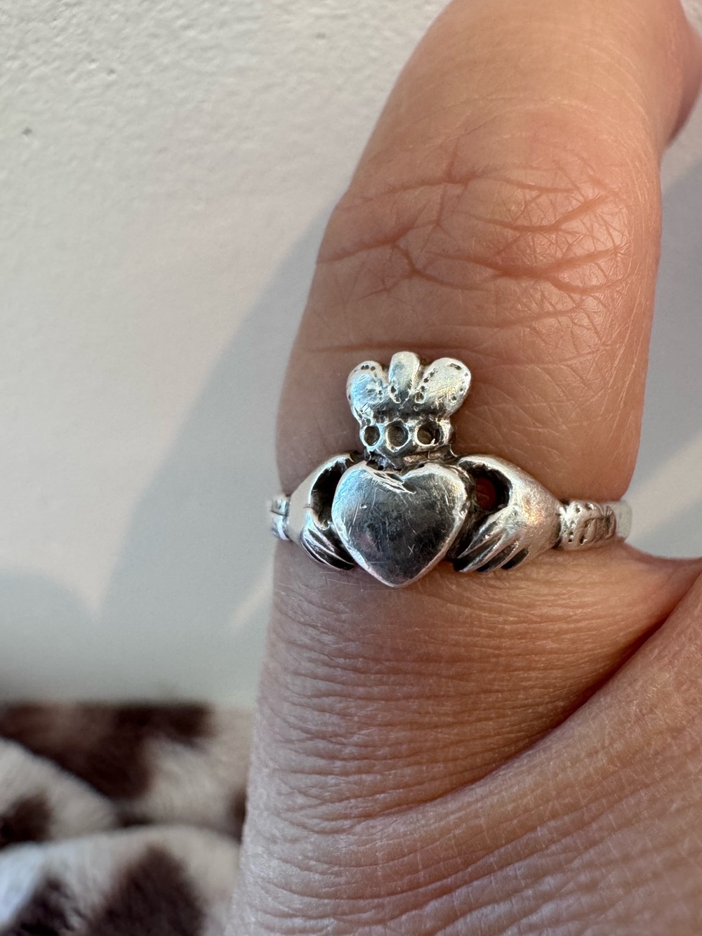 Vintage Sterling Silver Claddagh Ring